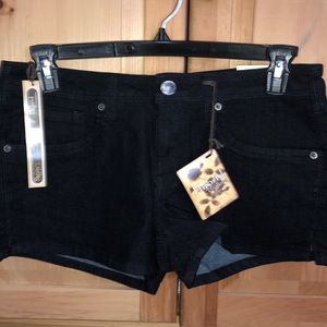 Women’s jean shorts black NWT